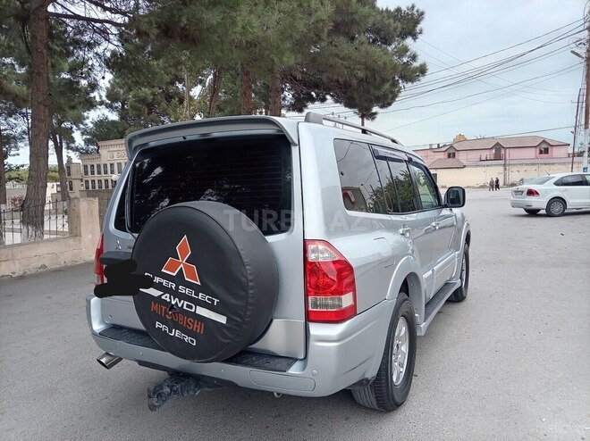 Mitsubishi Pajero 2006, 323,300 km - 3.8 l - Xırdalan