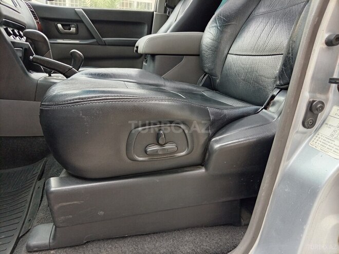 Mitsubishi Pajero 2006, 323,300 km - 3.8 l - Xırdalan