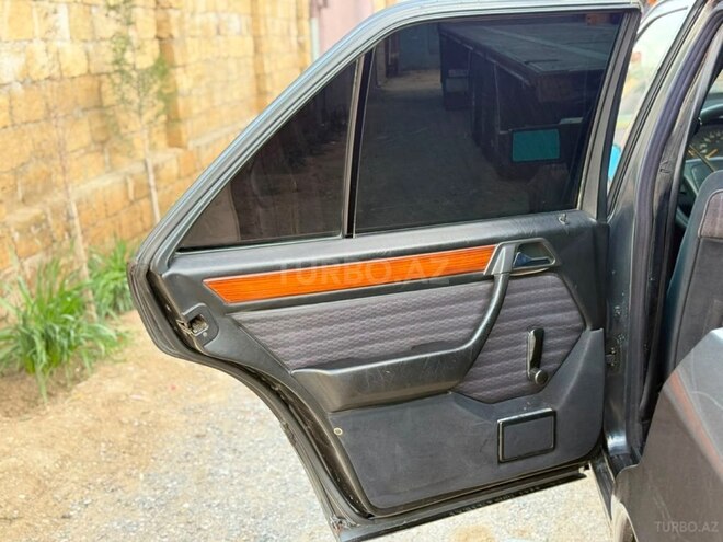 Mercedes E 300 1993, 320,000 km - 3.0 л - Bakı