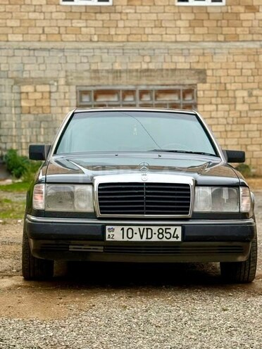 Mercedes E 300 1993, 320,000 km - 3.0 л - Bakı