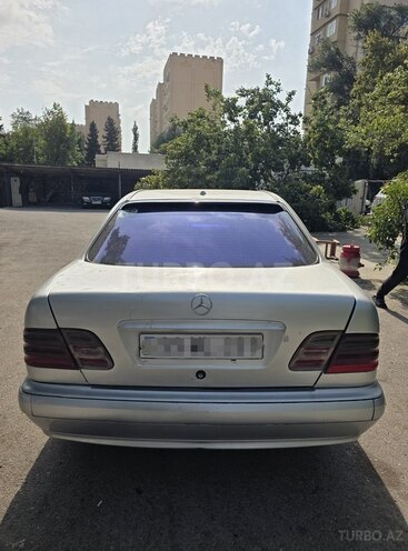 Mercedes E 220 1998, 315,600 km - 2.2 л - Bakı