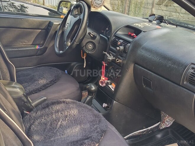 Opel Astra 1998, 335,000 km - 2.0 l - Bakı