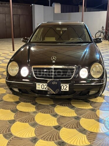 Mercedes E 240 1999, 350,000 km - 2.4 л - Şəmkir