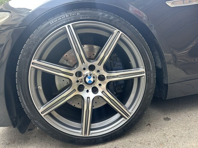 BMW 528 2014, 175,000 km - 2.0 л - Bakı
