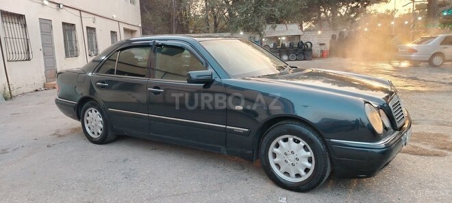 Mercedes E 200 1998, 425,000 km - 2.0 l - Bakı