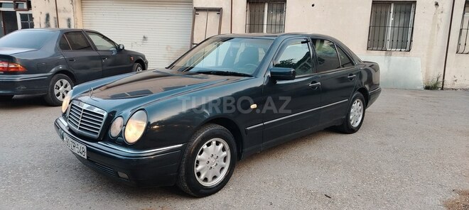 Mercedes E 200 1998, 425,000 km - 2.0 l - Bakı