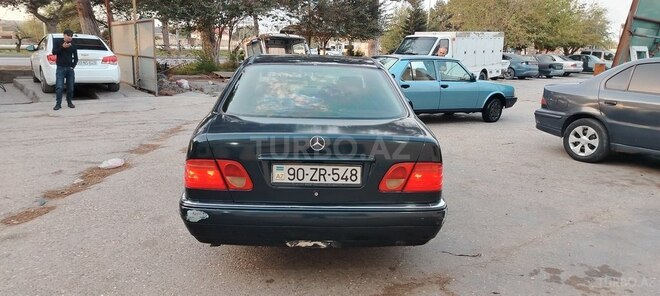 Mercedes E 200 1998, 425,000 km - 2.0 l - Bakı