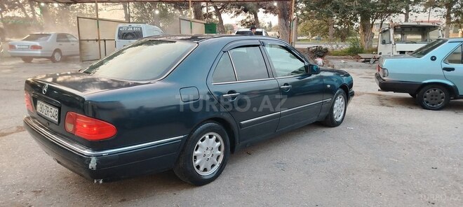 Mercedes E 200 1998, 425,000 km - 2.0 l - Bakı