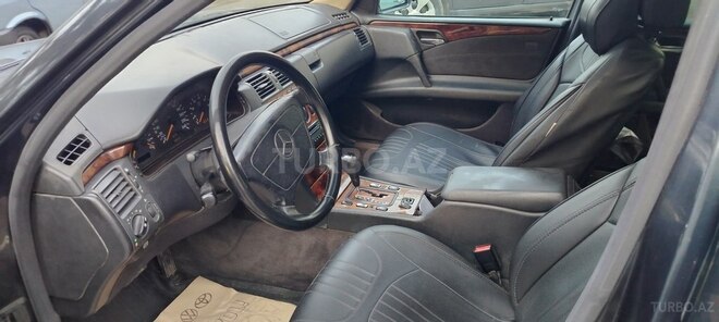 Mercedes E 200 1998, 425,000 km - 2.0 l - Bakı
