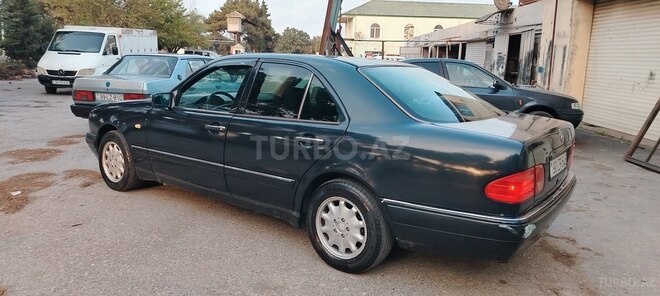 Mercedes E 200 1998, 425,000 km - 2.0 l - Bakı
