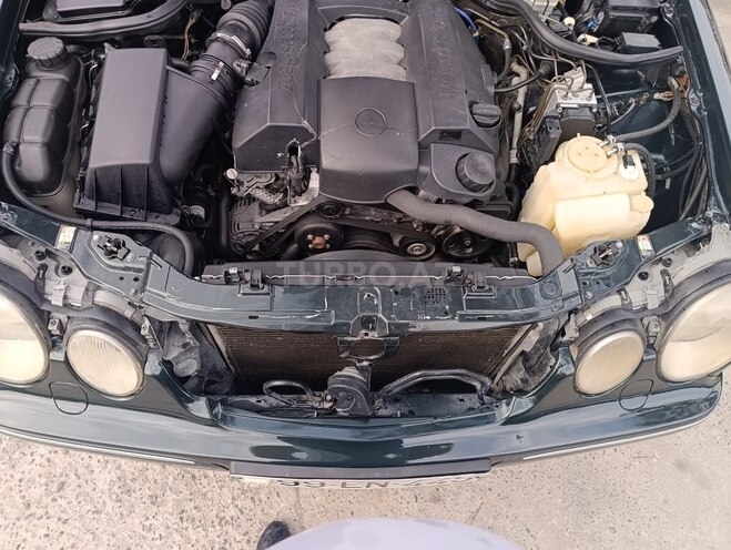 Mercedes E 280 4MATIC 2000, 347,500 km - 2.8 л - Şirvan