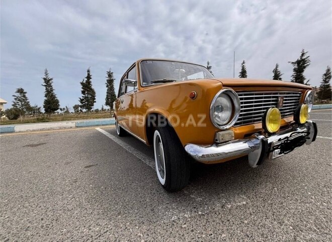 LADA (VAZ) 2101 1984, 23,000 km - 1.3 l - Bakı