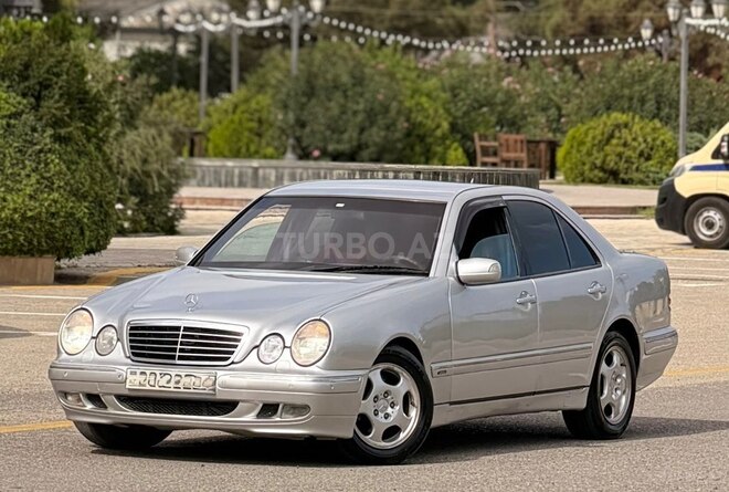 Mercedes E 220 2000, 458,000 km - 2.2 l - Bakı
