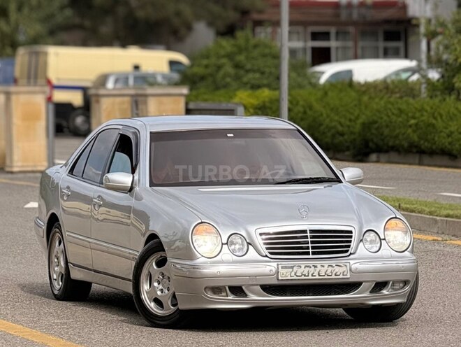 Mercedes E 220 2000, 458,000 km - 2.2 l - Bakı
