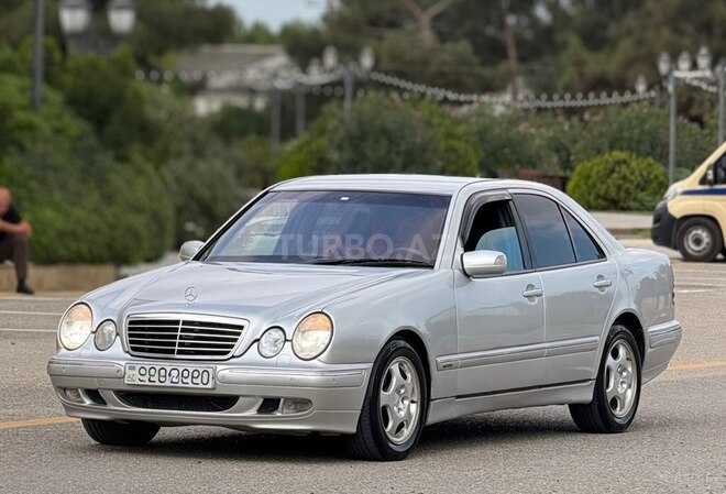 Mercedes E 220 2000, 458,000 km - 2.2 l - Bakı