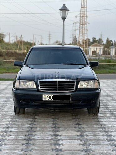 Mercedes C 180 2000, 220,000 km - 1.8 л - Saatlı