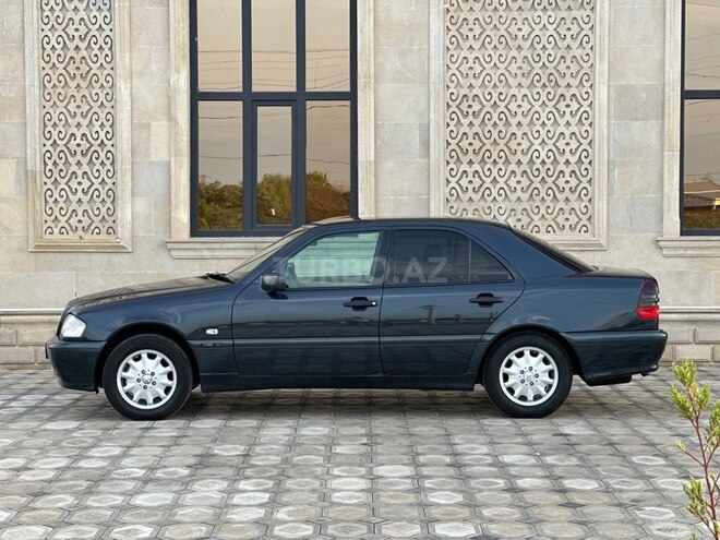 Mercedes C 180 2000, 220,000 km - 1.8 л - Saatlı
