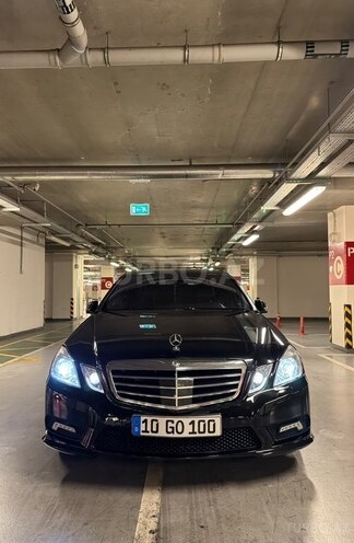Mercedes E 350 2010, 318,000 km - 3.5 l - Bakı