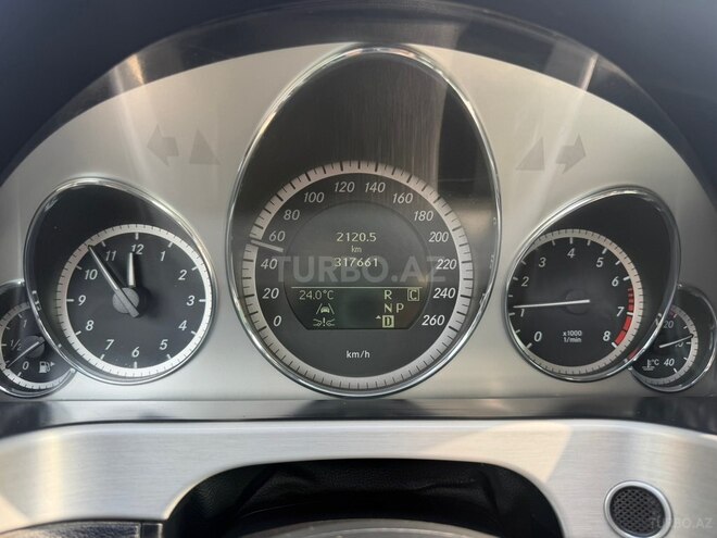Mercedes E 350 2010, 318,000 km - 3.5 l - Bakı