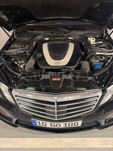 Mercedes E 350 2010, 318,000 km - 3.5 l - Bakı