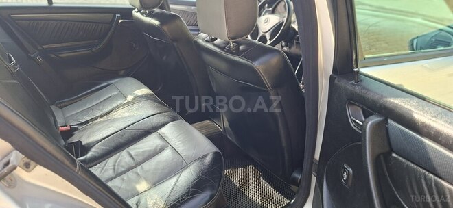 Mercedes C 230 2000, 245,000 km - 2.3 л - Bakı