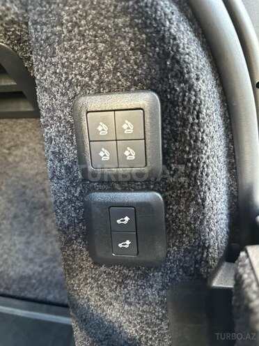 Land Rover Range Rover 2021, 90,000 km - 3.0 l - Bakı