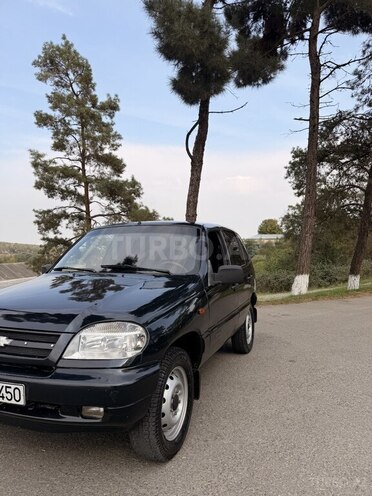 Chevrolet Niva 2007, 181,000 km - 1.7 l - Quba