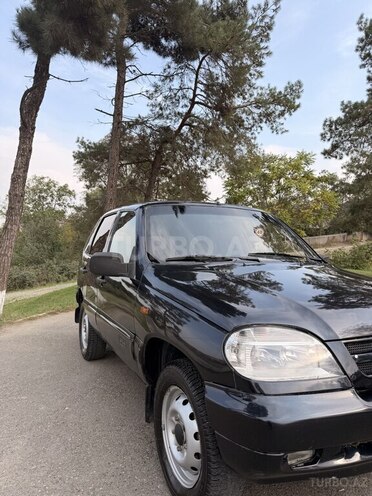 Chevrolet Niva 2007, 181,000 km - 1.7 l - Quba