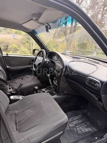 Chevrolet Niva 2007, 181,000 km - 1.7 l - Quba