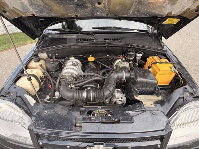 Chevrolet Niva 2007, 181,000 km - 1.7 l - Quba
