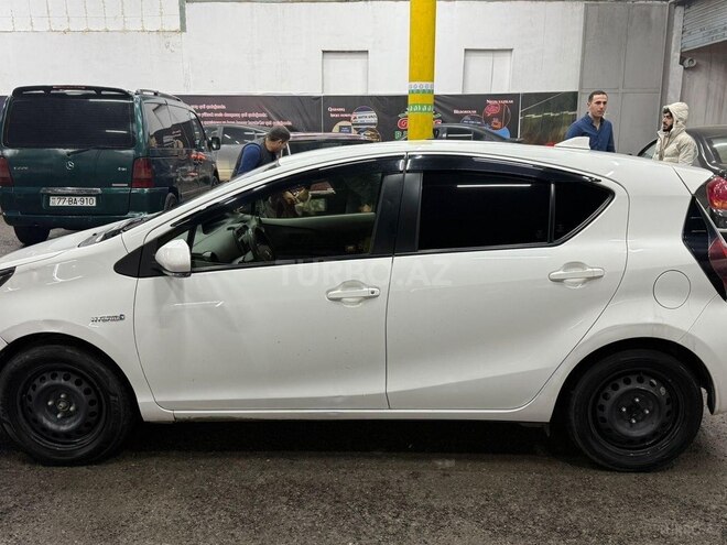 Toyota Aqua 2019, 130,000 km - 1.5 l - Bakı