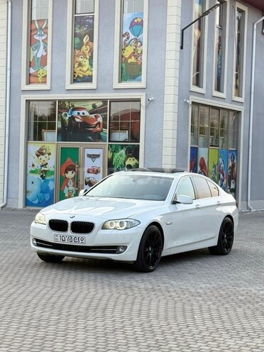 BMW 528 2013, 184,000 km - 2.0 l - Ağsu