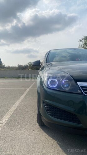 Opel Astra 2009, 236,000 km - 1.4 l - Bakı