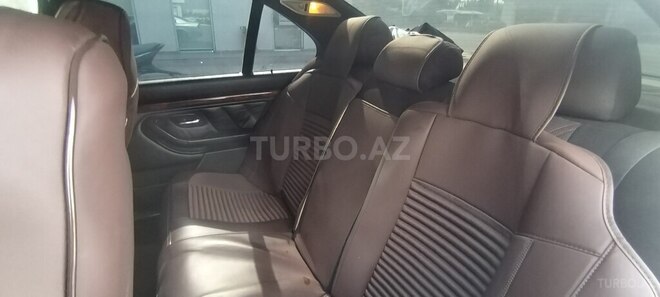BMW 523 2000, 681,870 km - 2.5 l - Bakı