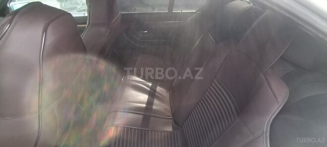 BMW 523 2000, 681,870 km - 2.5 l - Bakı