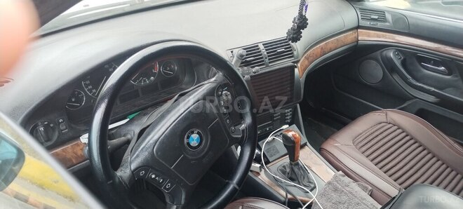 BMW 523 2000, 681,870 km - 2.5 l - Bakı