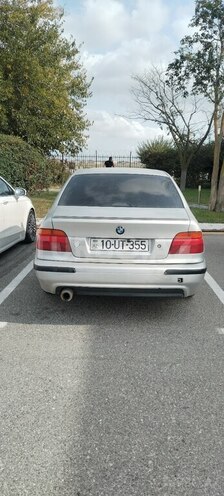 BMW 523 2000, 681,870 km - 2.5 l - Bakı