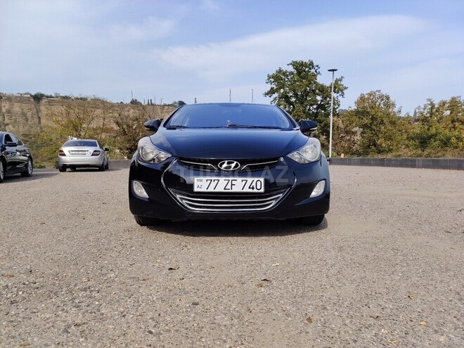 Hyundai Elantra 2011, 216,800 km - 1.8 л - Quba