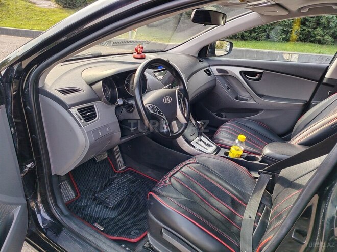 Hyundai Elantra 2011, 216,800 km - 1.8 л - Quba