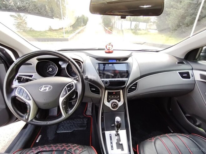 Hyundai Elantra 2011, 216,800 km - 1.8 л - Quba