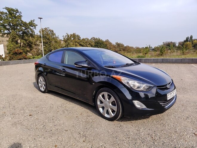 Hyundai Elantra 2011, 216,800 km - 1.8 л - Quba