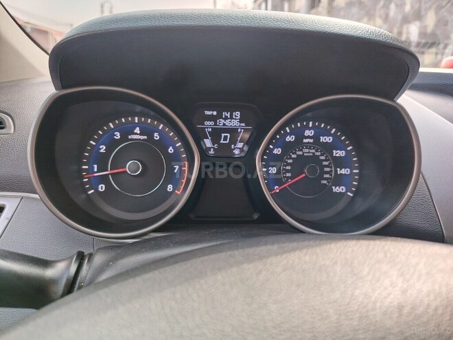 Hyundai Elantra 2011, 216,800 km - 1.8 л - Quba