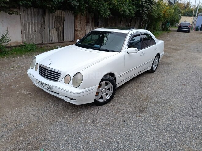 Mercedes E 220 2002, 479,028 km - 2.2 l - Qazax