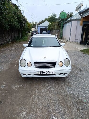 Mercedes E 220 2002, 479,028 km - 2.2 l - Qazax