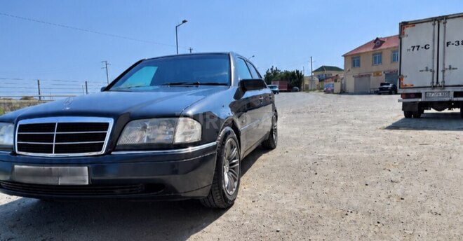 Mercedes C 200 1995, 460,000 km - 2.0 л - Bakı