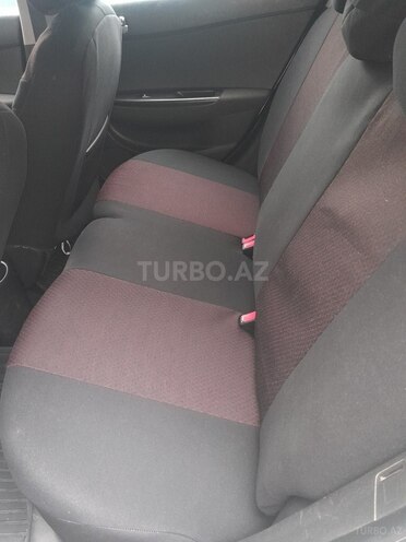 Hyundai i20 2012, 384,000 km - 1.4 л - Bakı