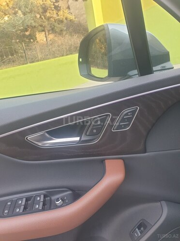 Audi Q7 2021, 84,000 km - 3.0 l - Bakı