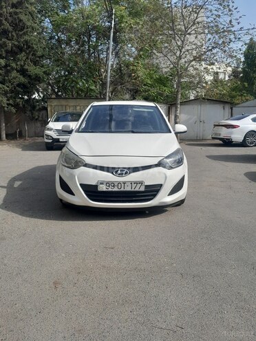 Hyundai i20 2012, 384,000 km - 1.4 л - Bakı