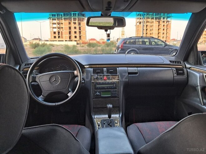 Mercedes E 230 1997, 447,569 km - 2.3 l - Bakı