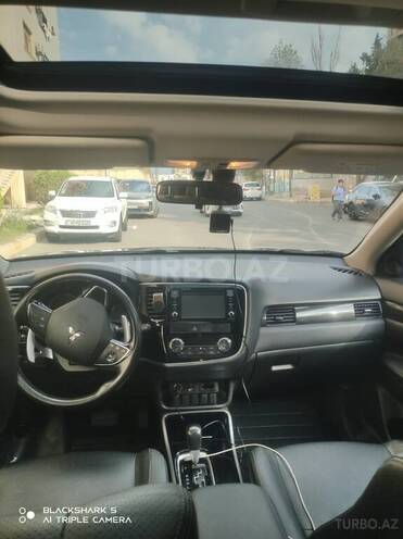 Mitsubishi Outlander 2018, 164,950 km - 2.4 l - Bakı